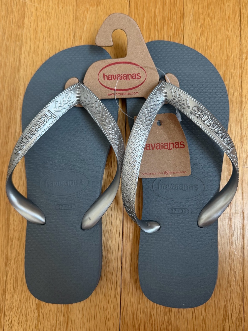 Havaianas Steel Gray with Silver Straps Flip Flops